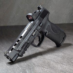 SMITH and WESSON M and P 9 M2.0 PERFORMANCE CENTER C.O.R.E PRO SERIES WITH CRIMSON TRACE 5 MOA RED DOT